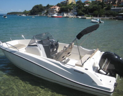 Quicksilver 675 Activ Open