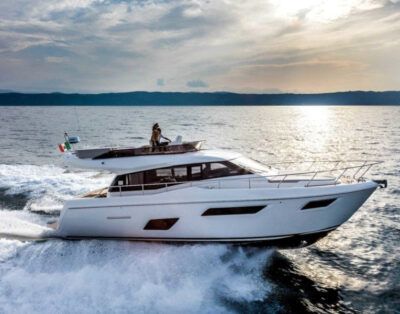 Ferretti 450