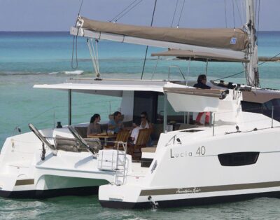 Fountaine Pajot Lucia 40