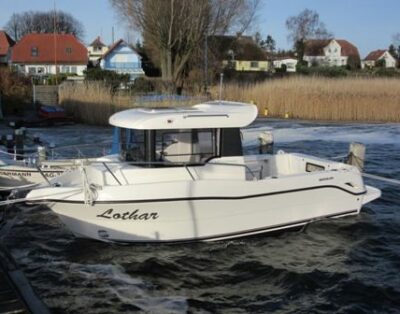 Arvor 690