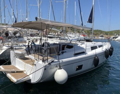 Hanse 418