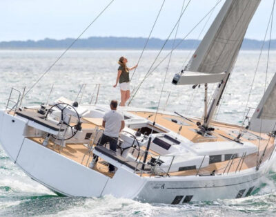 Hanse 548