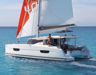 Fountaine Pajot Lucia 40