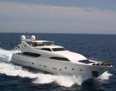 Ferretti 112