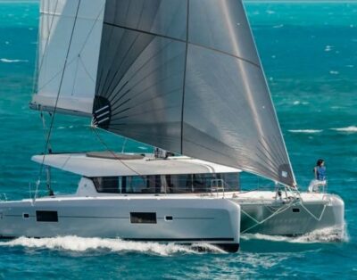 NEW Lagoon 42 Build 2020