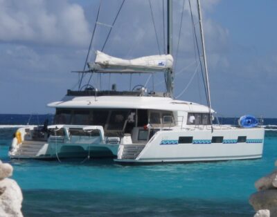 Lagoon Cocktail Grenadines 620 – Cabin Cruise