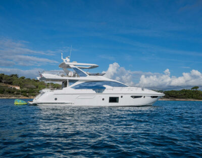 Azimut 74 with Fly Luxury Yacht!