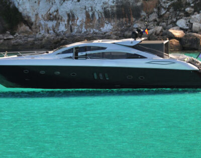 Sunseeker Predator 82